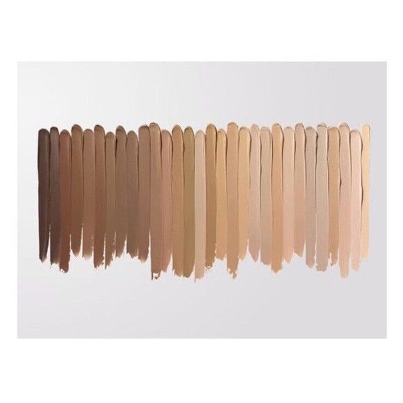 Covergirl TruBlend Undercover Concealer #D700 Cappuccino 10mL  Color Cappuccino - Picture 7 of 13